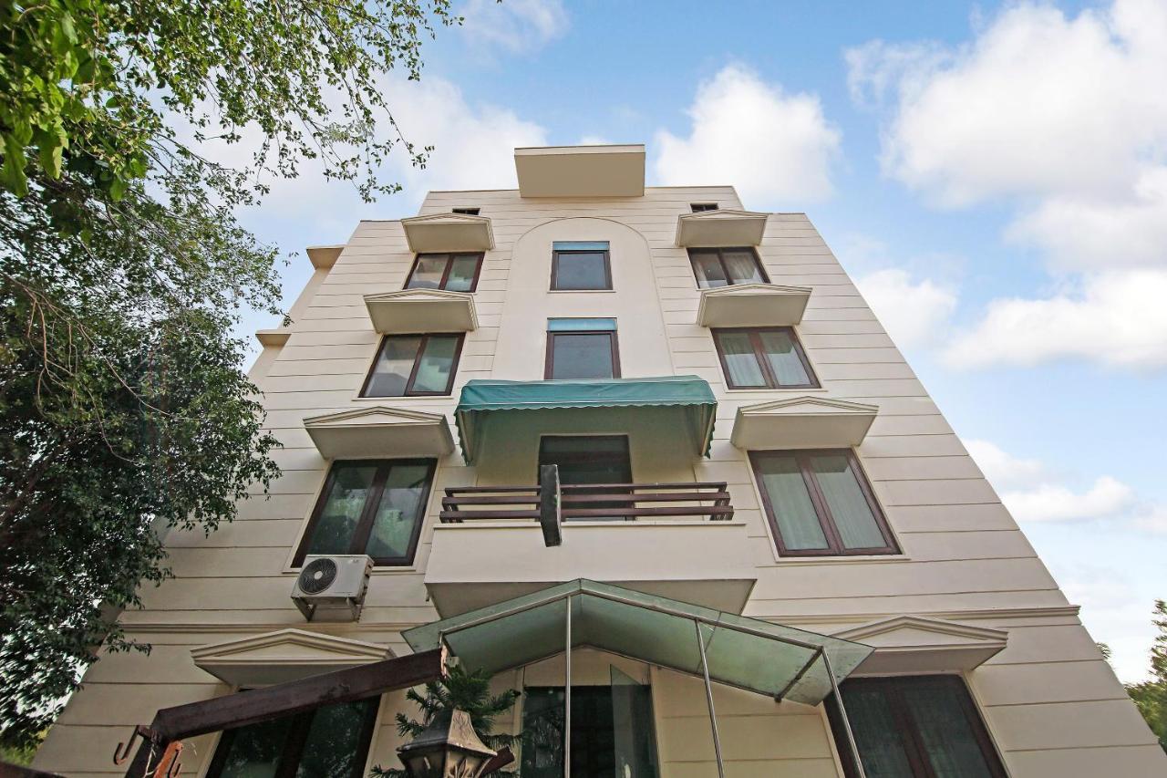 גורגאון Capital O Tipsyy Near Aravali Biodiversity Park מראה חיצוני תמונה