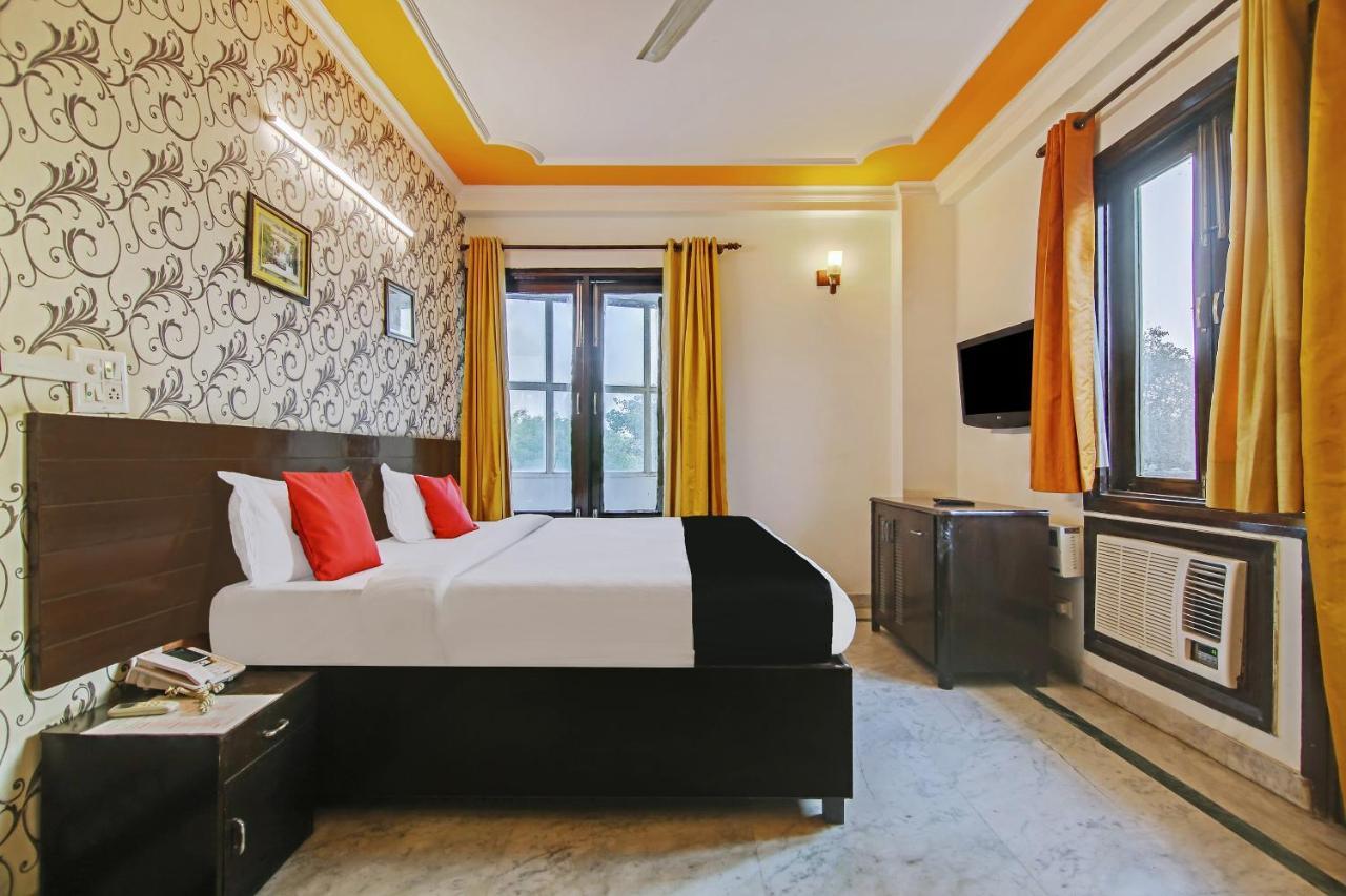 גורגאון Capital O Tipsyy Near Aravali Biodiversity Park מראה חיצוני תמונה