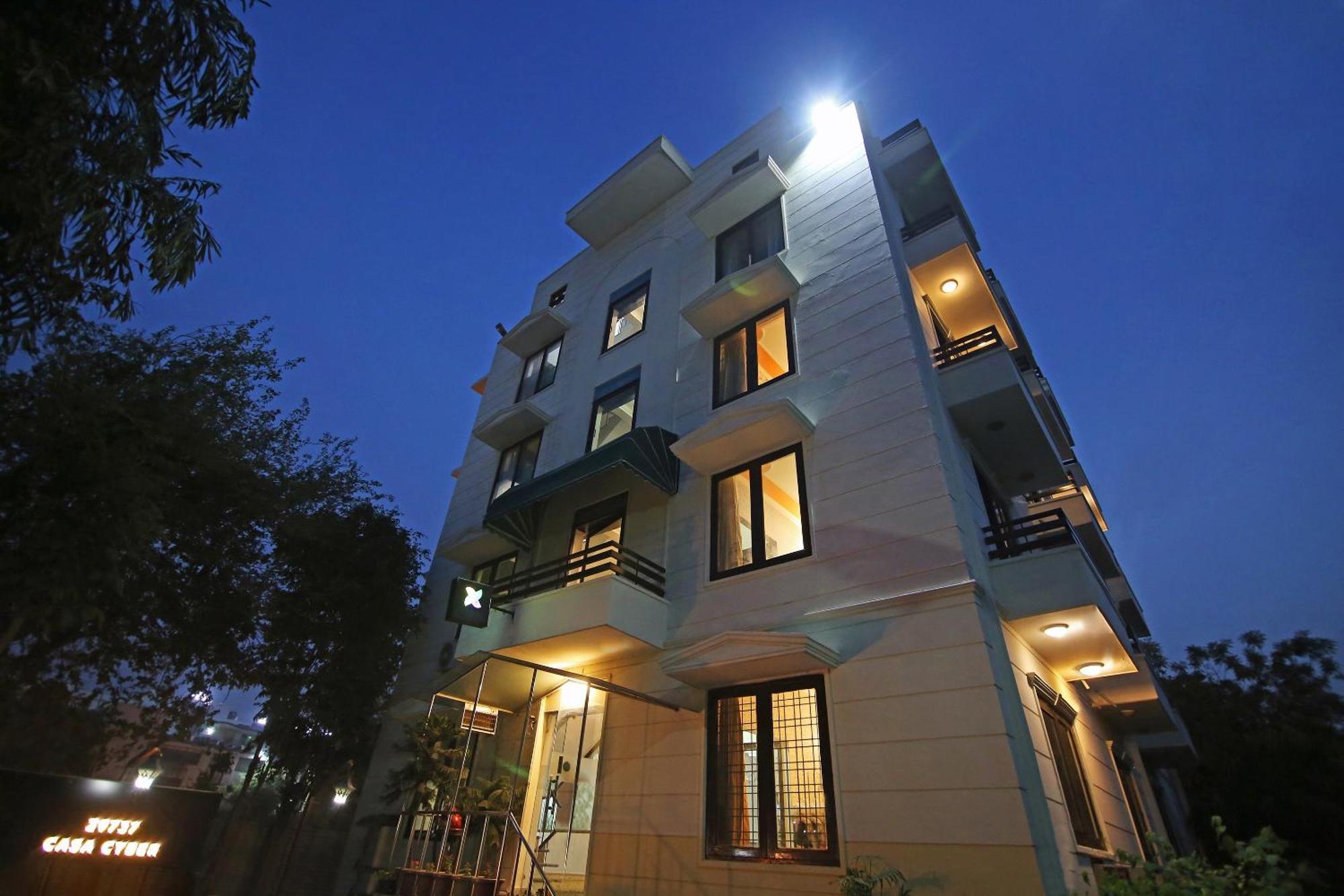 גורגאון Capital O Tipsyy Near Aravali Biodiversity Park מראה חיצוני תמונה
