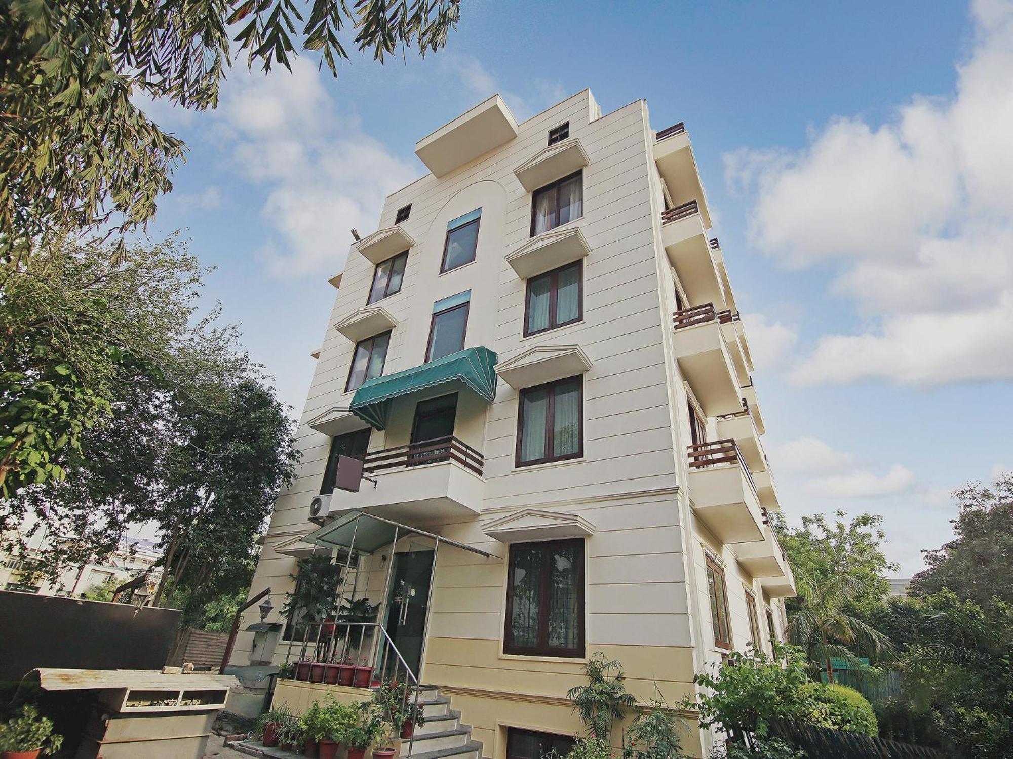 גורגאון Capital O Tipsyy Near Aravali Biodiversity Park מראה חיצוני תמונה